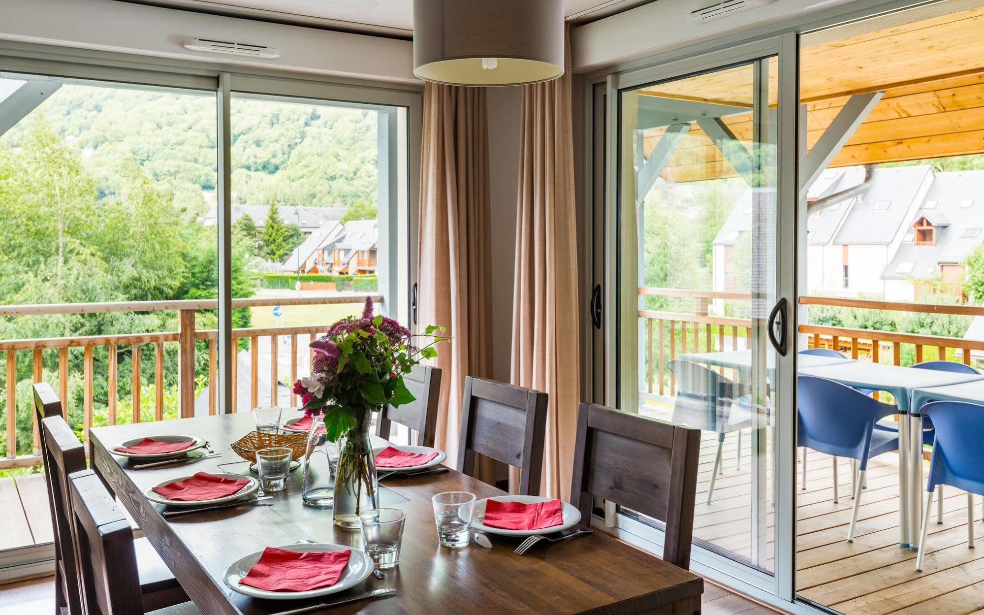 Lagrange Vacances Le Clos Saint Hilaire Exterior photo
