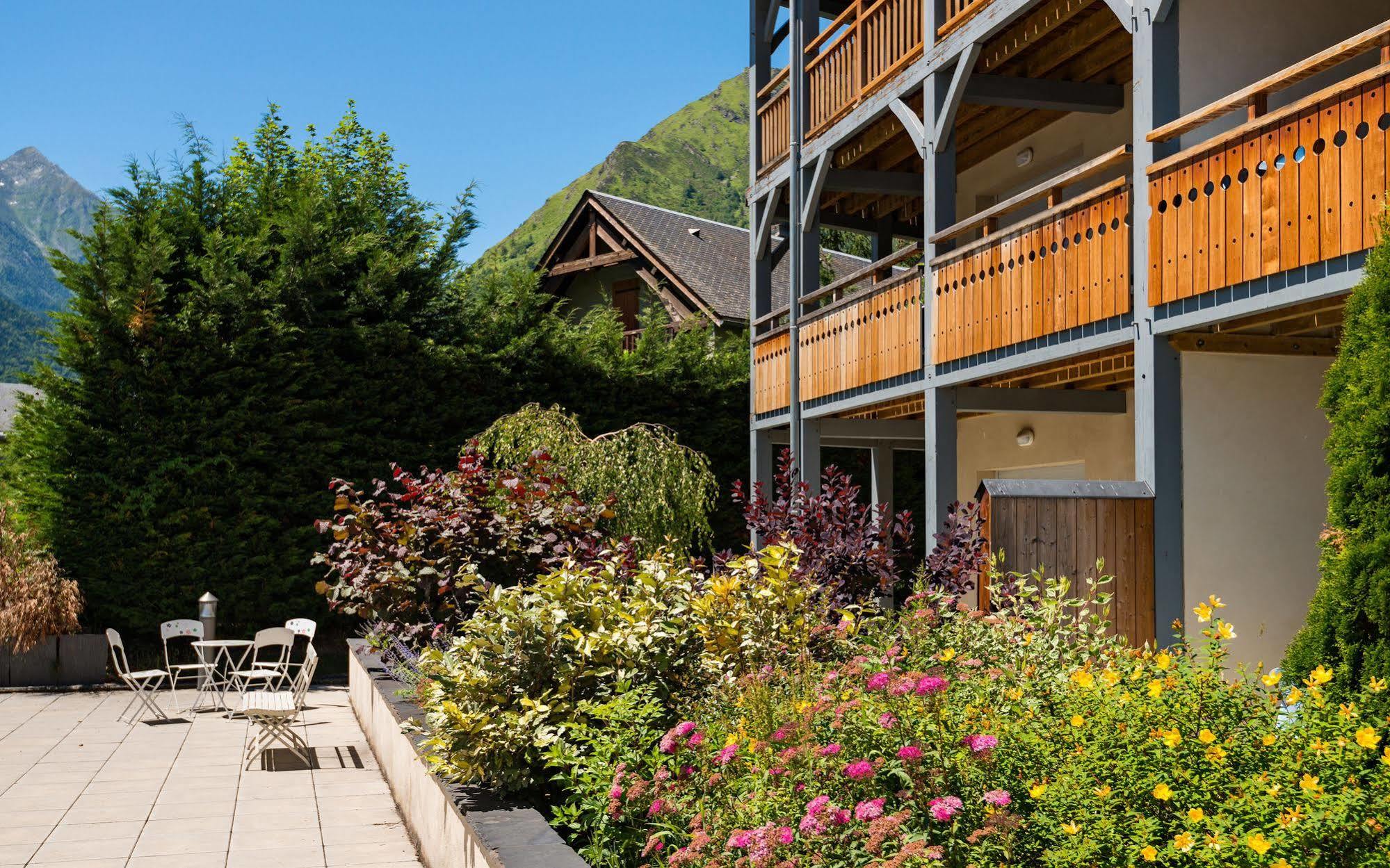 Lagrange Vacances Le Clos Saint Hilaire Exterior photo